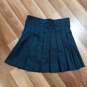 Pleated skirt